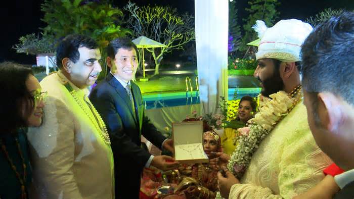 Chủ tịch Hạ Long chúc mừng lễ cưới của tỉ phú Ấn Độ dịp đầu xuân