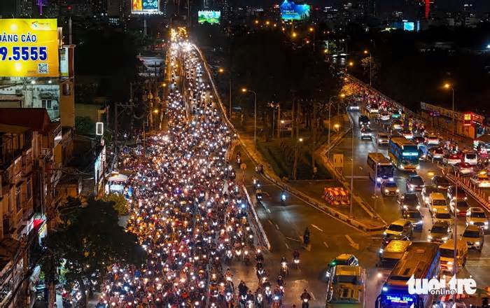 CSGT đưa ra lộ trình thay thế cho dân tránh kẹt xe khi qua cầu Bình Triệu 2