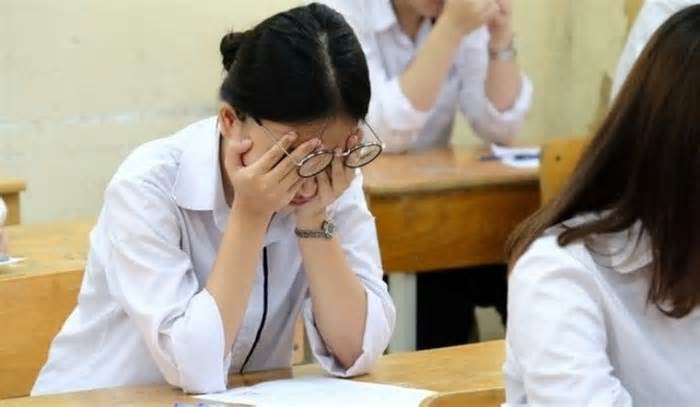 Học sinh Hà Nội học ngày, cày đêm ôn thi vào lớp 10