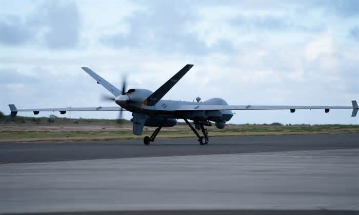 Mỹ thừa nhận khó thu hồi mảnh vỡ UAV ở Biển Đen