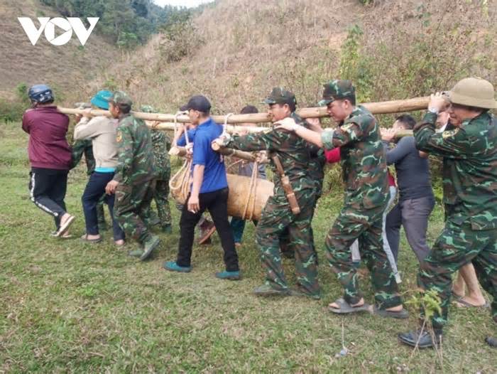 Phát hiện bom 'khủng' nặng 350 kg trong trường học ở Điện Biên