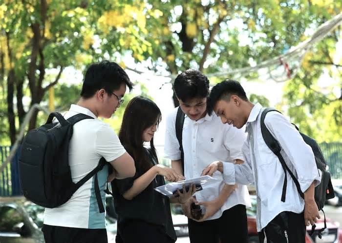 Điểm sàn xét tuyển Trường Đại học Khoa học Xã hội và Nhân văn