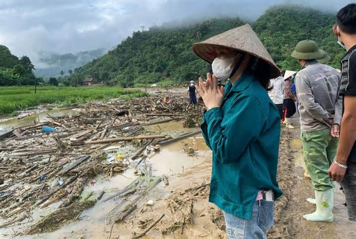 Số người an toàn sau vụ lở núi tại Làng Nủ tăng lên 87