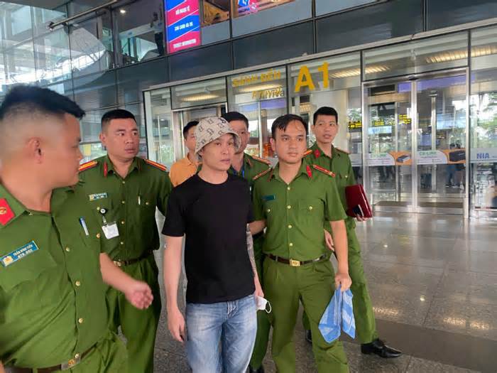 Di lý đối tượng trốn truy nã từ Thái Lan về Việt Nam