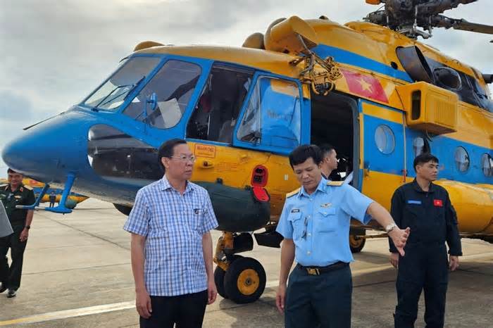 Lãnh đạo TPHCM đi máy bay trực thăng để khảo sát lập quy hoạch
