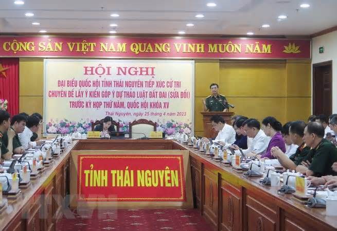 Đại tướng Phan Văn Giang tiếp xúc cử tri chuyên đề tại Thái Nguyên