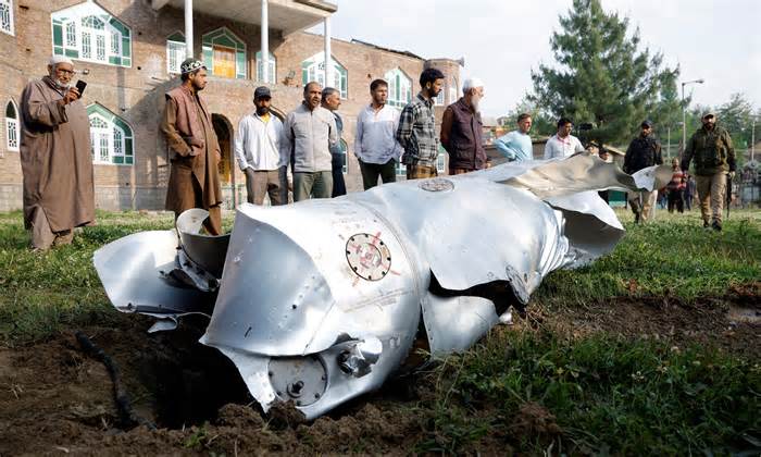 Pakistan tuyên bố hạ loạt tiêm kích hơn 100 triệu USD của Ấn Độ