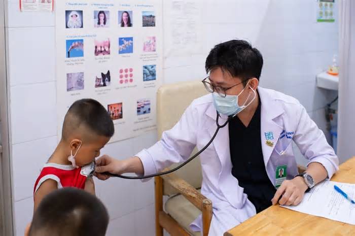 Cuộc tìm kiếm và vá lại những 'trái tim lỗi'