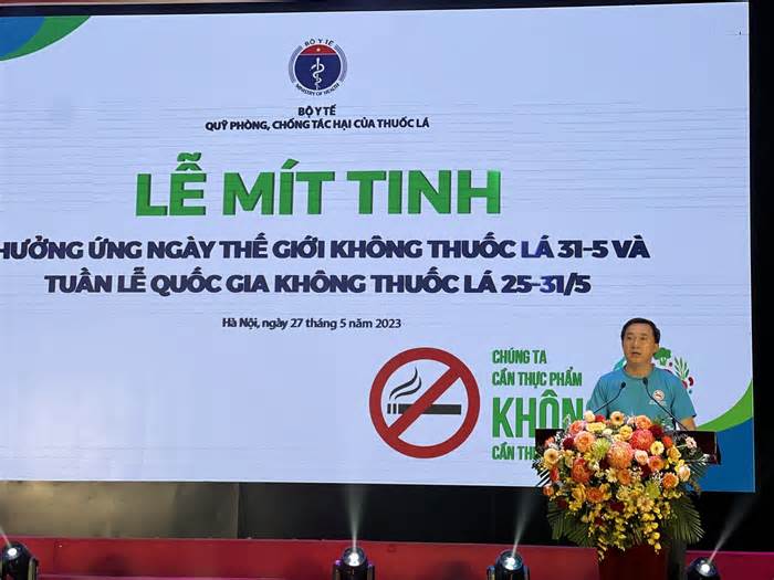 Hút thuốc lá mỗi năm giết dần ít nhất 40.000 người Việt