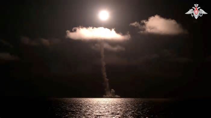 Nga thành công thử nghiệm phóng tên lửa từ tàu ngầm hạt nhân