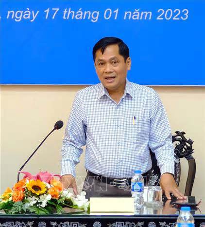 Phó chủ tịch UBND Cần Thơ Nguyễn Văn Hồng nghỉ việc