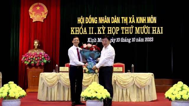 Hải Dương có Tân Chủ tịch HĐND thị xã Kinh Môn