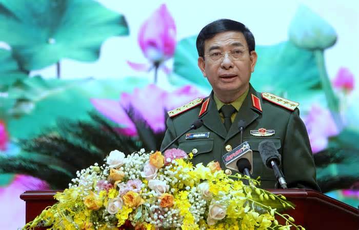 Đại tướng Phan Văn Giang mong thanh niên Quân đội tiếp tục rèn đức, luyện tài, xứng danh Bộ đội Cụ Hồ thời kỳ mới