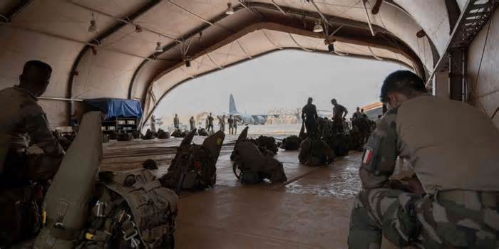 Pháp bắt đầu tiến trình rút quân khỏi Niger