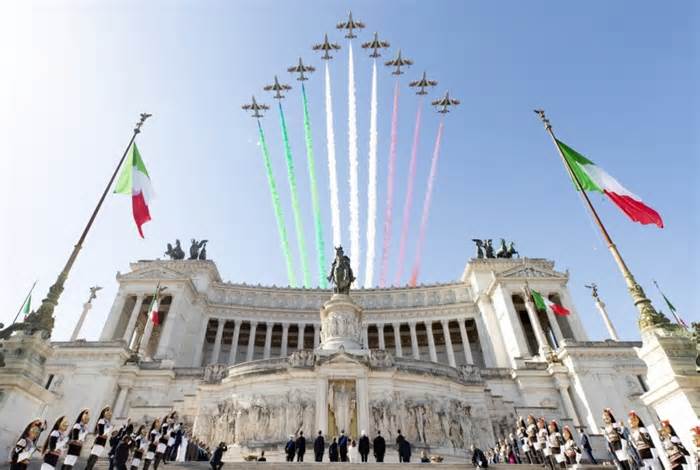 Tổng thống Sergio Mattarella khẳng định đóng góp của Italy cho cuộc đấu tranh vì hòa bình và ổn định quốc tế