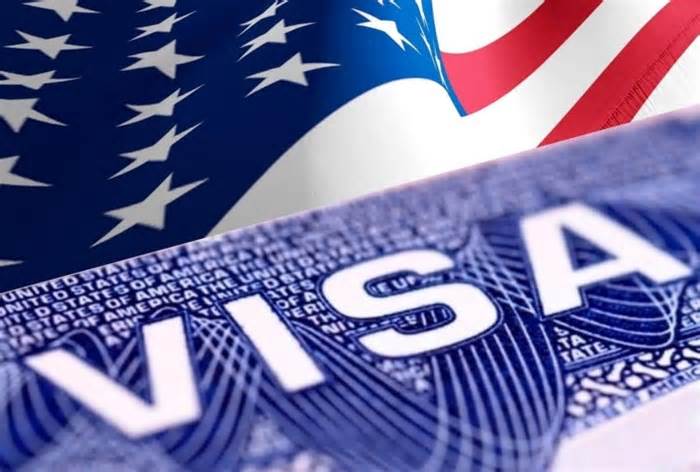 Bắt giữ kẻ nghi sử dụng giấy tờ giả xin visa du học Mỹ