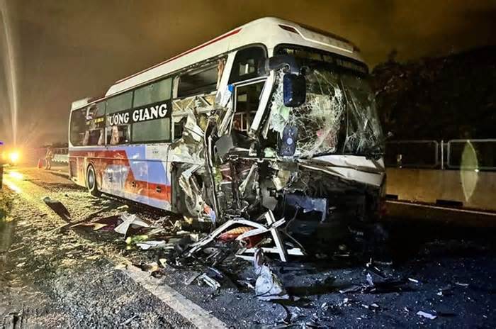 Tai nạn giao thông trên cao tốc Vĩnh Hảo - Phan Thiết khiến phụ xe tử vong