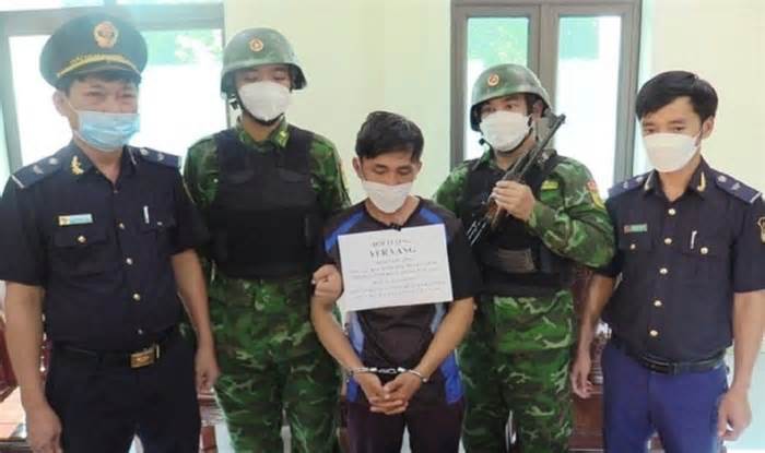 Tuyên án tử hình người đàn ông Lào khoét ghế ô tô giấu 7.000 viên ma túy