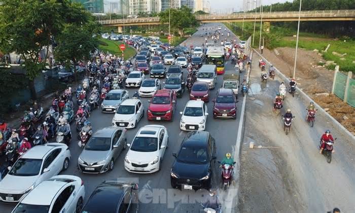 Hà Nội: Yêu cầu dừng đào hè, đường dịp Tết Ất Tỵ