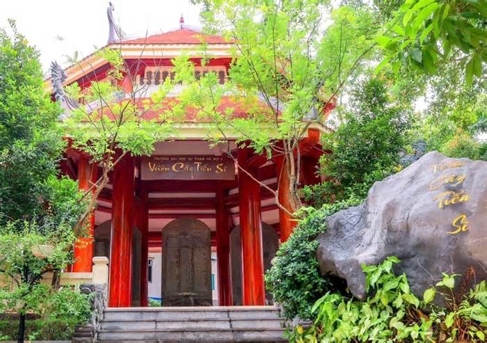 Đục bỏ 2 vị trí trên bia tiến sĩ ở Trường Đại học Sư phạm Hà Nội 2 vì 'vi phạm liêm chính khoa học'