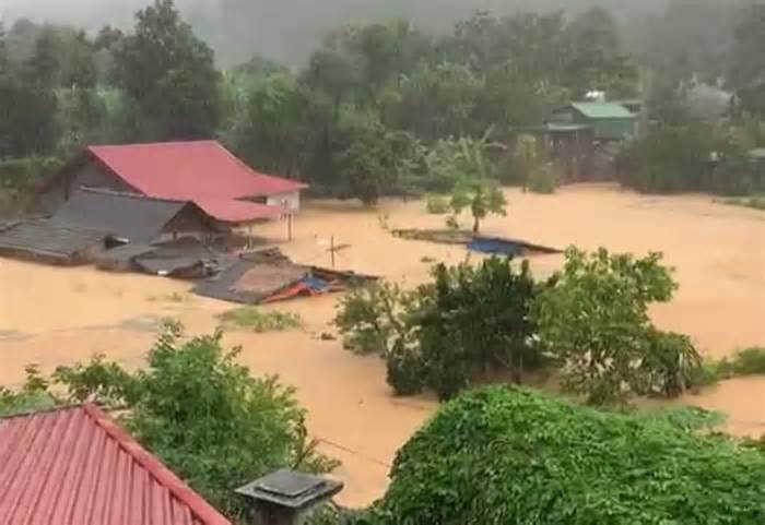 Liên tục xảy ra mưa lũ, Lào Cai lên phương án sơ tán người dân sống tại khu vực nguy hiểm