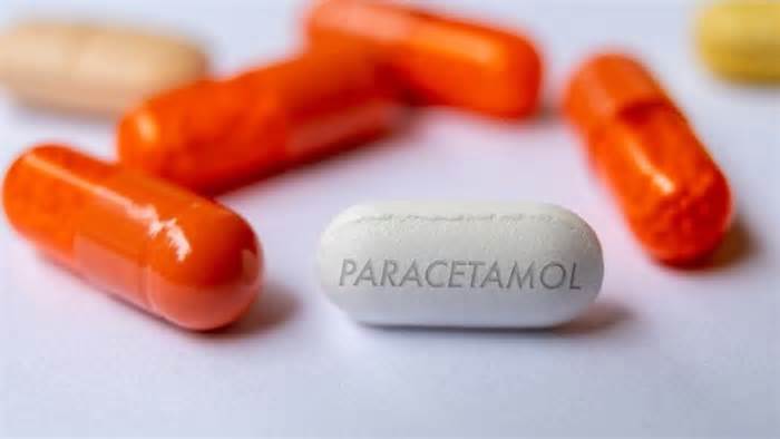 Uống quá liều Paracetamol trẻ 9 tuổi nôn ra máu, chảy máu tiêu hóa