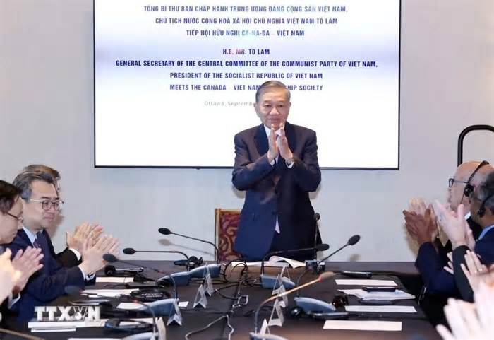 Tình cảm của những người bạn Canada dành cho Việt Nam không ồn ào, không cần đáp đền, chỉ lặng lẽ bền bỉ suốt hơn nửa thế kỷ