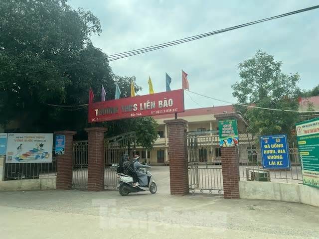 Uẩn khúc vụ hai nữ sinh nhảy cầu tự vẫn ở Bắc Ninh