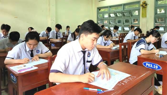 Các tỉnh thành miền Tây giảm hàng nghìn đầu mối trường công trước năm học mới