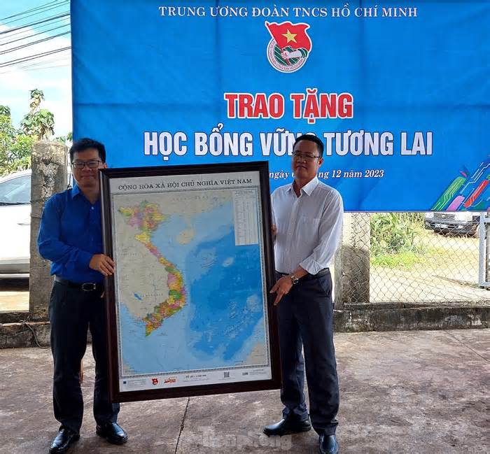 Trung ương Đoàn trao tặng công trình, phần quà ý nghĩa tại xã vùng sâu tỉnh Đắk Lắk