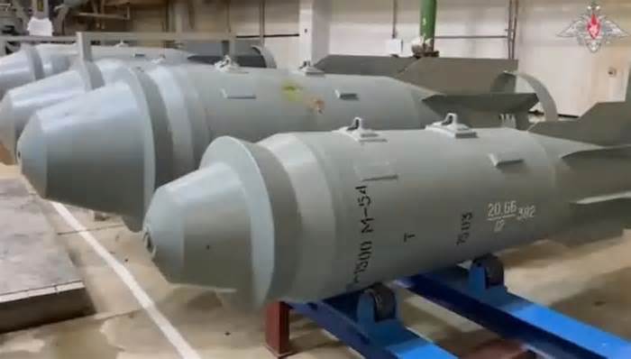 Quan chức Ukraine: Sức mạnh bom FAB-3000 của Nga sánh ngang vũ khí hạt nhân chiến thuật