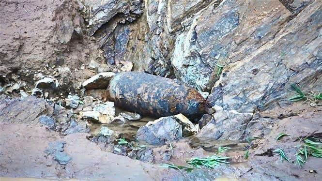 Yên Bái: Hủy nổ an toàn quả bom nặng 340kg sót lại sau chiến tranh
