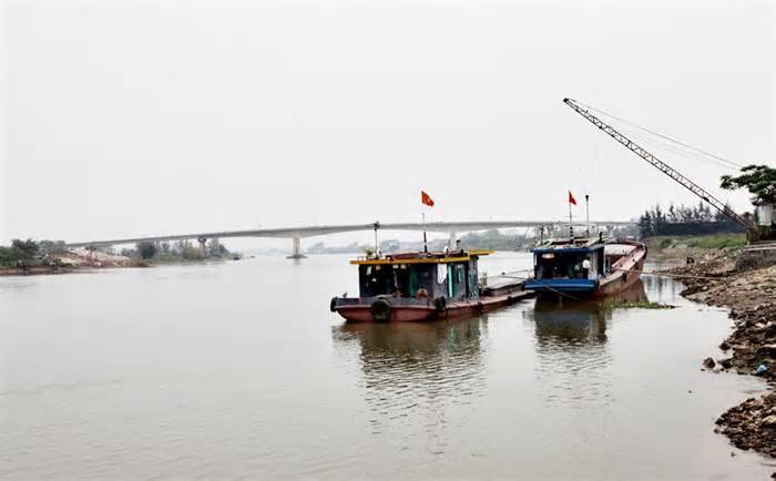 Nam Định: Mẹ trầm cảm dìm 2 con gái nhỏ xuống sông đến tử vong