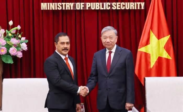 Bộ trưởng Bộ Công an Tô Lâm tiếp Phó Tư lệnh Cảnh sát quốc gia Indonesia