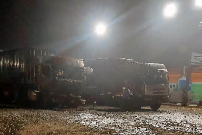 Đồng Nai: Điều tra nguyên nhân vụ 3 chiếc xe bốc cháy trong đêm