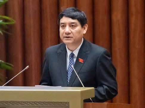 Quốc hội thông qua Luật nhà giáo, không cấm giáo viên dạy thêm