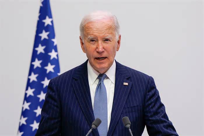 Tổng thống Biden lo ông Putin 'sẽ không dừng lại ở Ukraine'