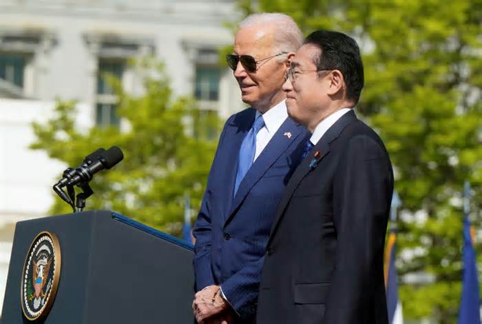 Mỹ và Nhật Bản ký hơn 70 thỏa thuận quốc phòng