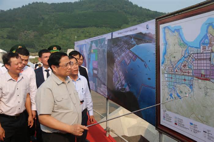 Thủ tướng nhấn nút khởi công khu cảng biển hơn 1.678 tỉ đồng
