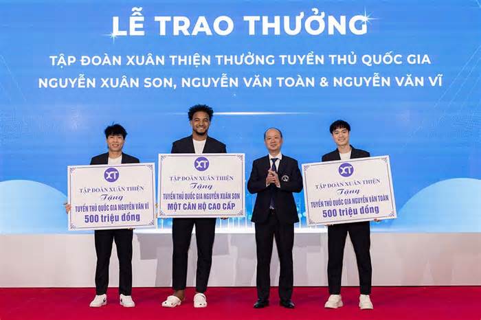 Xuân Son được Chủ tịch đội Nam Định thưởng căn hộ ở Hà Nội