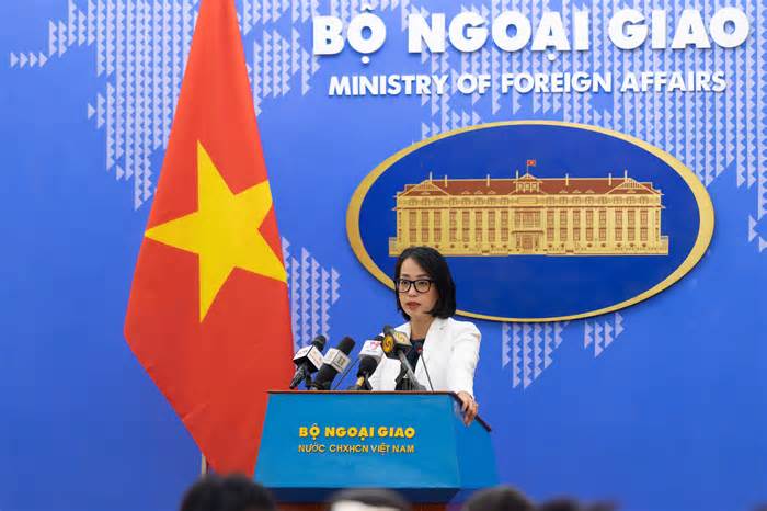 Việt Nam phản đối hoạt động của Trung Quốc ở Đá Bắc và Đá Bông Bay