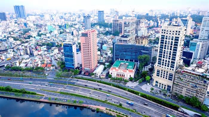 Vươn lên từ đô thị hợp nhất