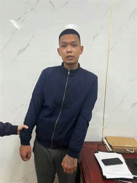 Nghi phạm sát hại 2 phụ nữ, cướp tài sản ở Hưng Yên ra đầu thú