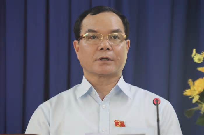 Đại biểu Quốc hội Nguyễn Đình Khang - Chủ tịch Tổng LĐLĐVN tiếp xúc cử tri xã miền núi Ninh Thuận