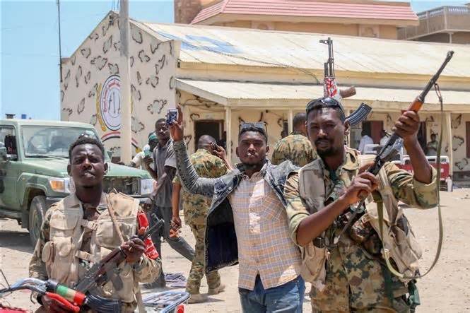 Tư lệnh quân đội Sudan tuyên bố chắc nịch không đàm phán với RSF