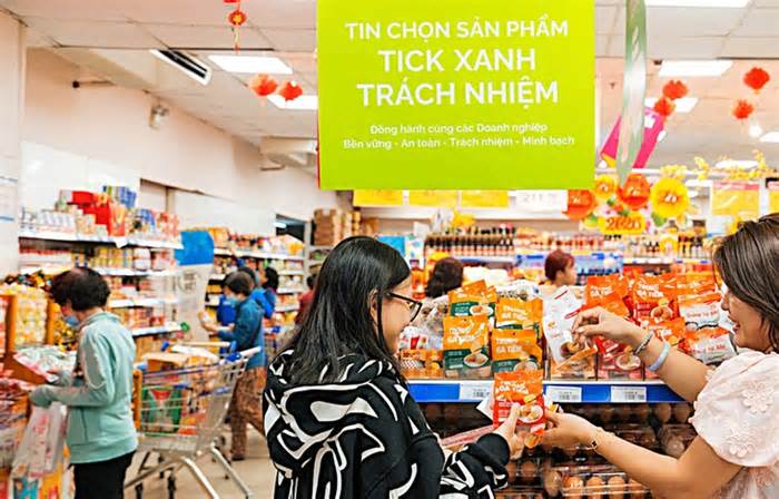 Yên tâm hơn với hàng Tết có 'tick xanh trách nhiệm'
