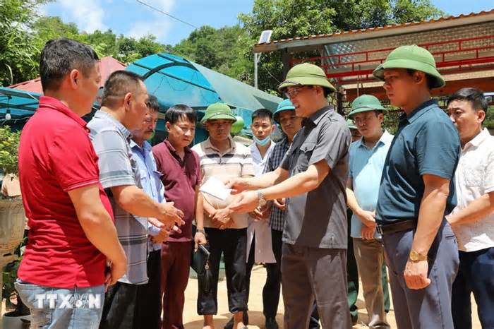 Lạng Sơn: Sạt lở đất gây sập nhà khiến hai vợ chồng tử vong