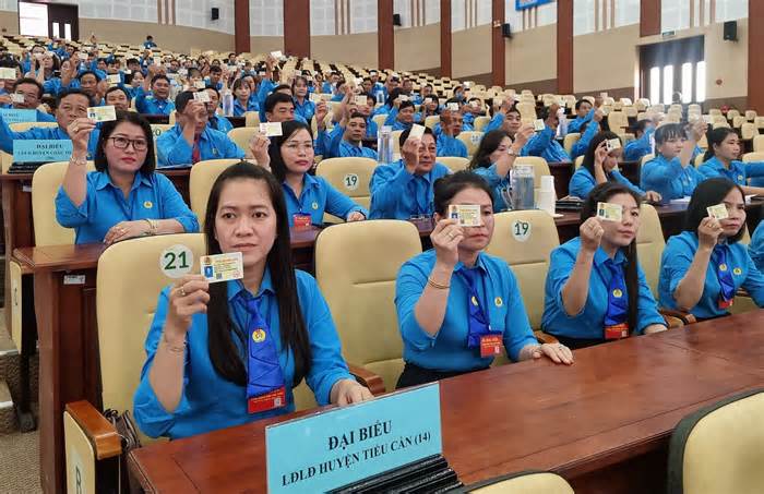 246 đại biểu tham dự phiên thứ nhất Đại hội XI Công đoàn tỉnh Trà Vinh