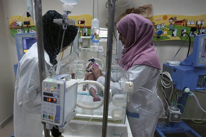 Bệnh viện Gaza dần cạn điện, trẻ sơ sinh lâm nguy