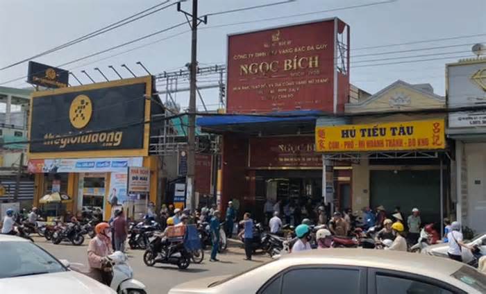 Bắt nhanh kẻ cướp tiệm vàng ở Bình Phước